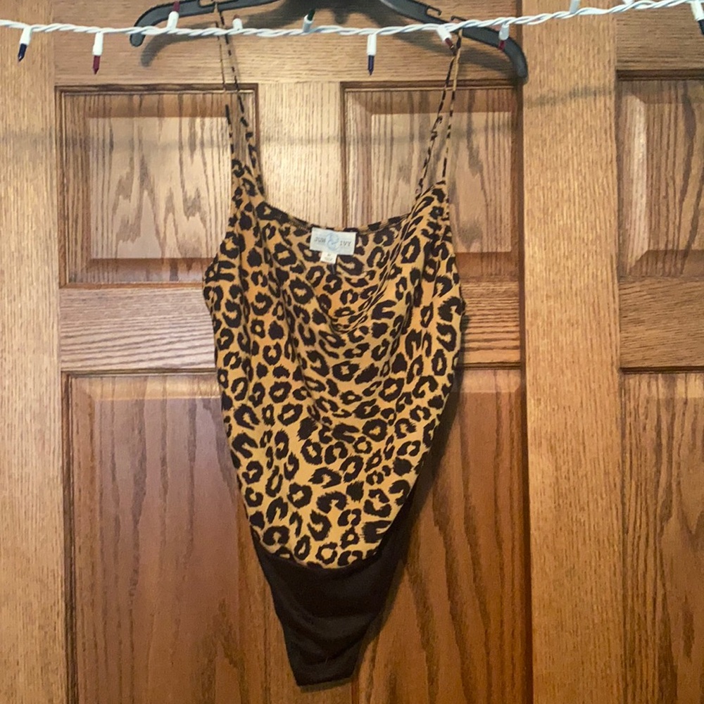Medium Leopard bodysuit